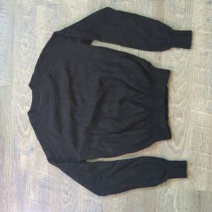 Wool crop sweater